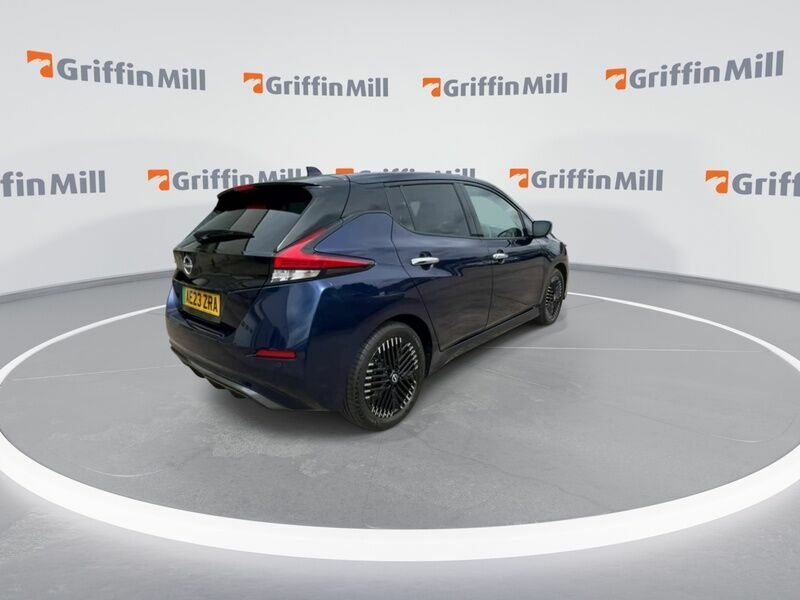 Nissan Leaf 39Kwh Tekna Hatchback 150 Ps Blue #3
