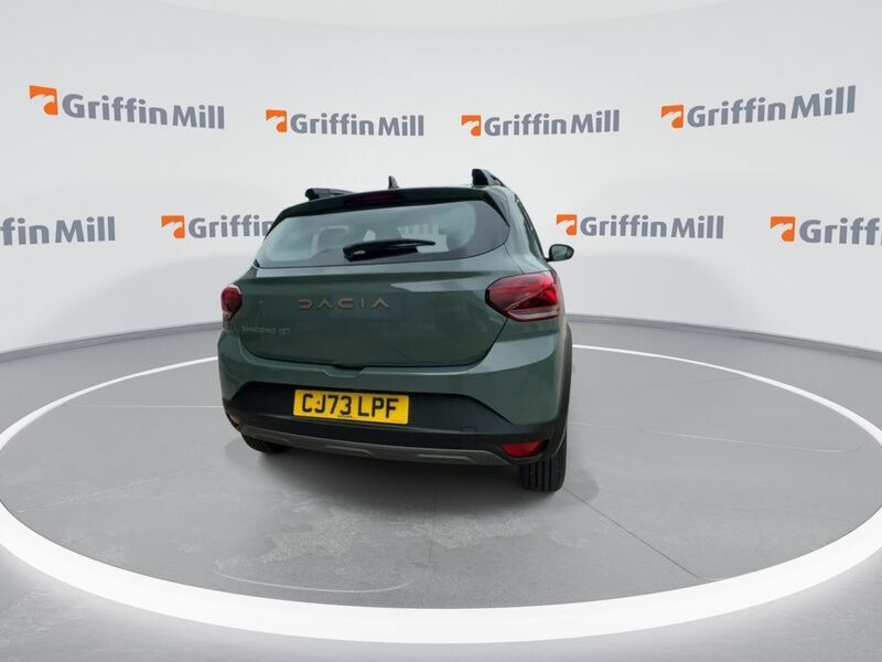 Dacia Sandero 1.0 Tce Extreme Hatchback Euro 6 Green #6