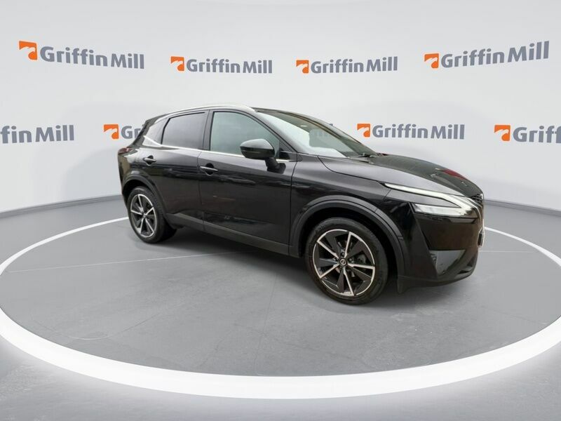 Nissan Qashqai 1.3 Dig-t Mhev Tekna Suv Hybrid CJ22OFY Black #2