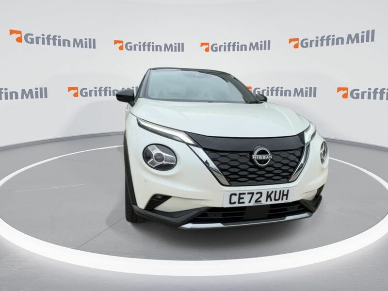 Nissan Juke 1.6 Tekna Suv Hybrid Euro 6 143 CE72KUH Black #3