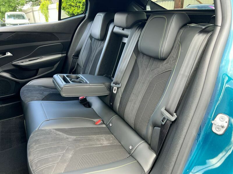 Peugeot 408 1.2 Puretech Allure Premium  #39