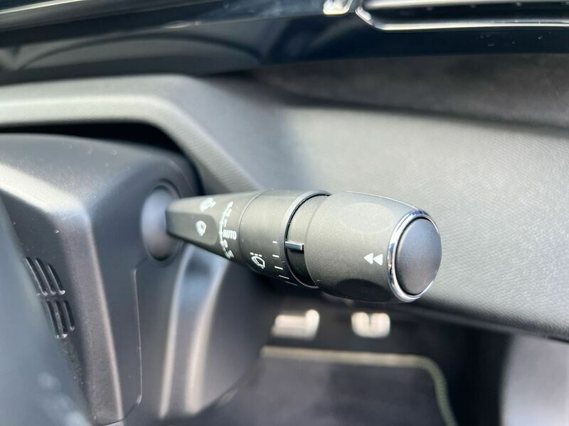 Peugeot 408 1.2 Puretech Allure Premium  #48