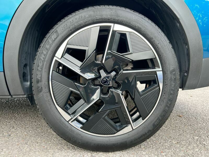 Peugeot 408 1.2 Puretech Allure Premium  #19