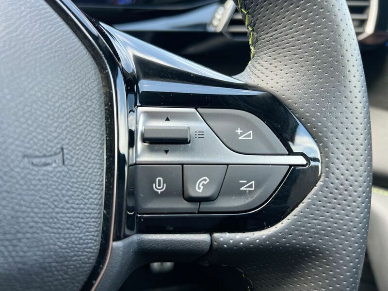 Peugeot 408 1.2 Puretech Allure Premium  #46