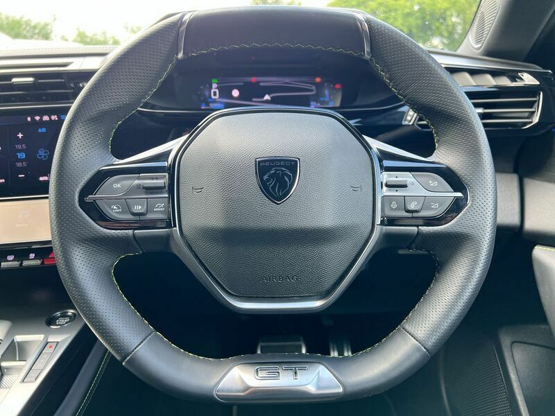 Peugeot 408 1.2 Puretech Allure Premium  #44