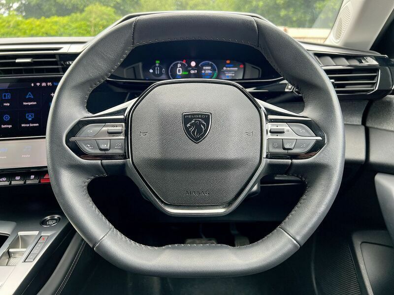 Peugeot 308 1.2 Puretech Allure Premium Eat Red #42