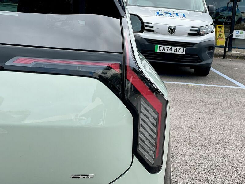 Kia EV3 81.4Kwh Gt Line S With Heat Pump Suv Black #31