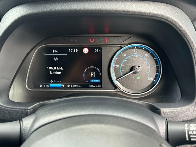 Nissan Leaf 160Kw E N-connecta 59Kwh Black #16