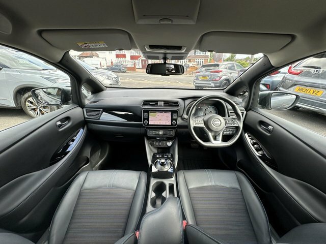 Nissan Leaf 160Kw E N-connecta 59Kwh Black #12