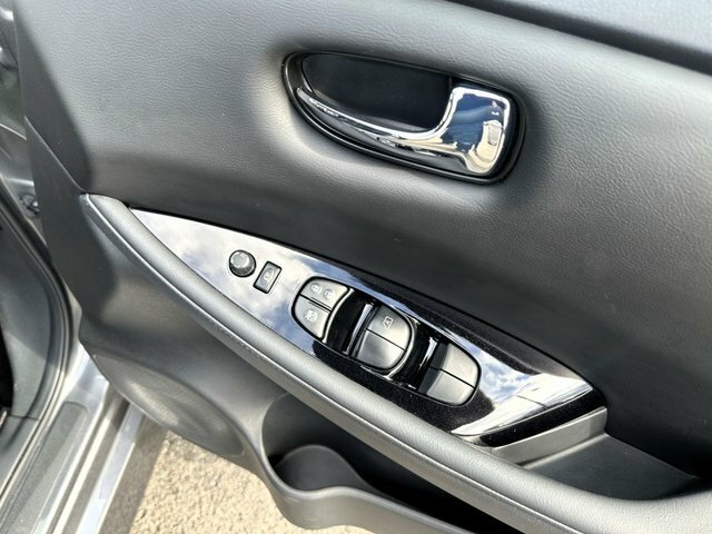 Nissan Leaf 160Kw E N-connecta 59Kwh Black #9