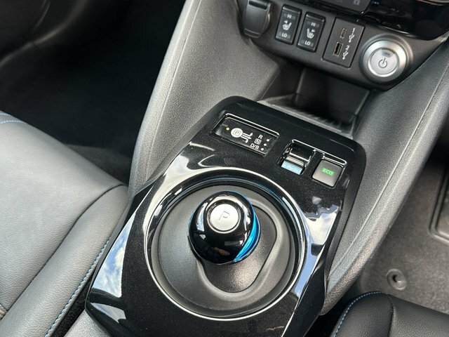 Nissan Leaf 160Kw E N-connecta 59Kwh Black #21