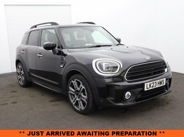 Mini Countryman 2023 1.5 Cooper Exclusive Suv Steptroni Black