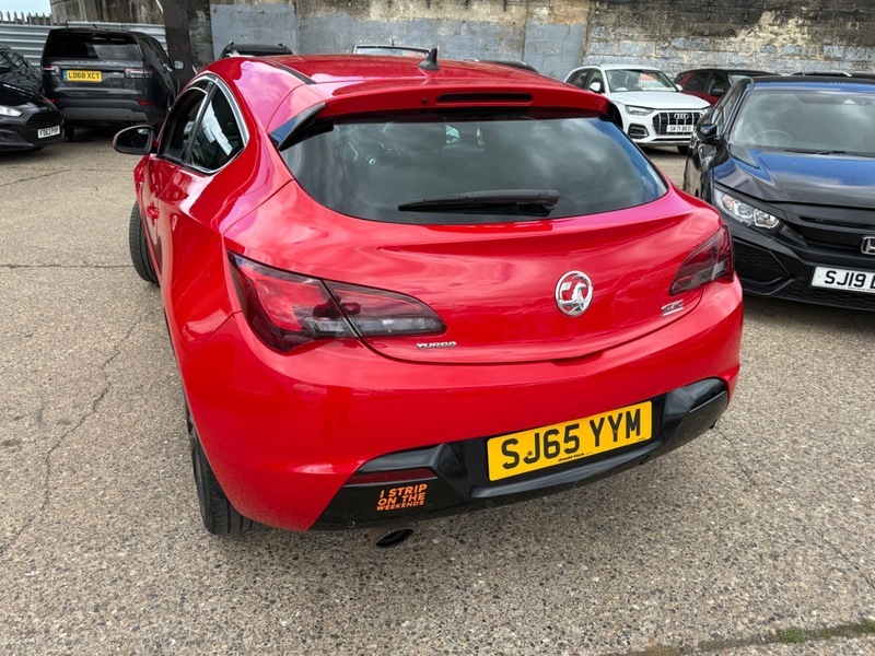 Vauxhall Astra GTC Sri Red #6