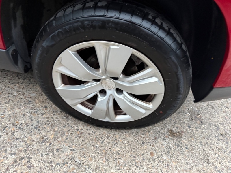 Peugeot 2008 Petrol White #18