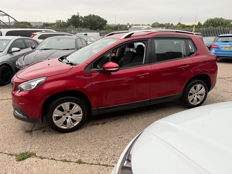 Peugeot 2008 Active Red #2