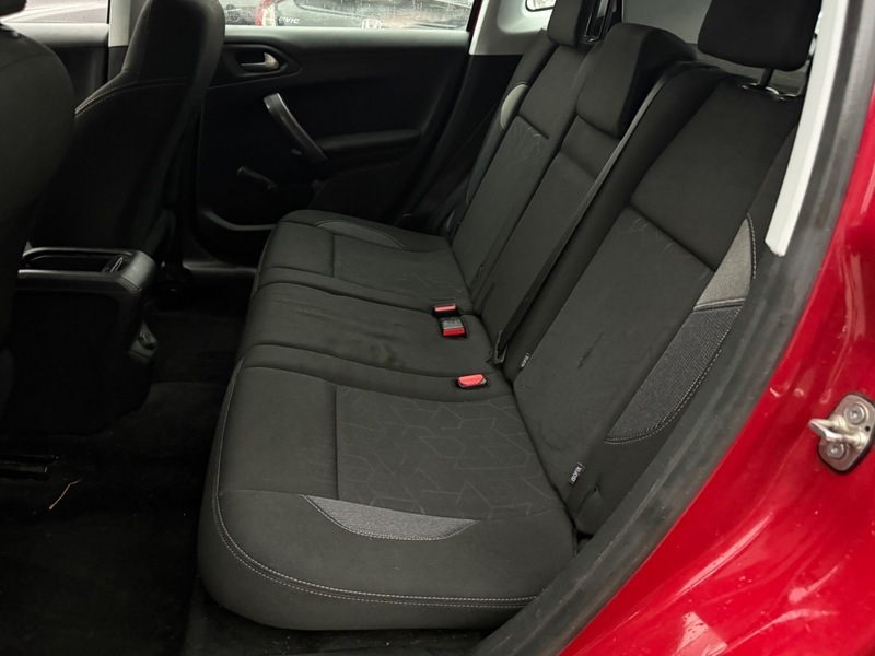 Peugeot 2008 Petrol White #17
