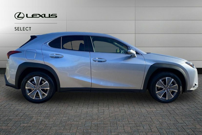 Lexus UX 300E 72.8Kwh Premium Suv 204 Ps #4