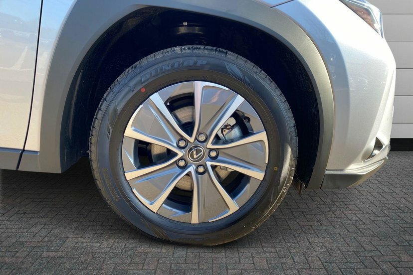 Lexus UX 300E 72.8Kwh Premium Suv 204 Ps #5
