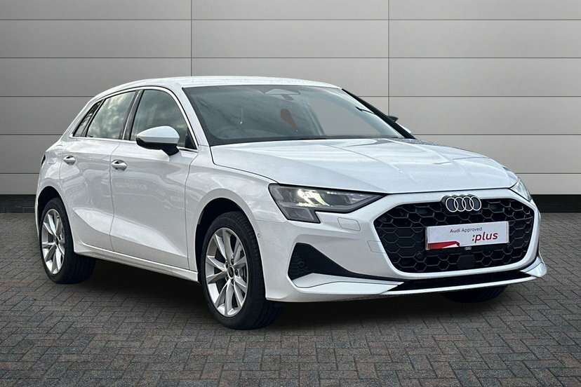 Audi A3 1.5 Tfsi Sport Sportback 116 Ps White