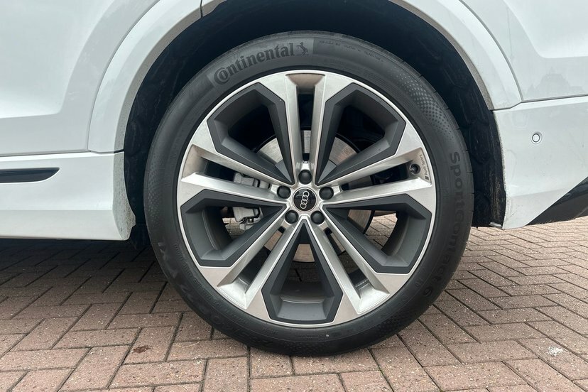 Audi Q8 3.0 Tfsi V6 55 Black Edition Suv Tiptro White #5
