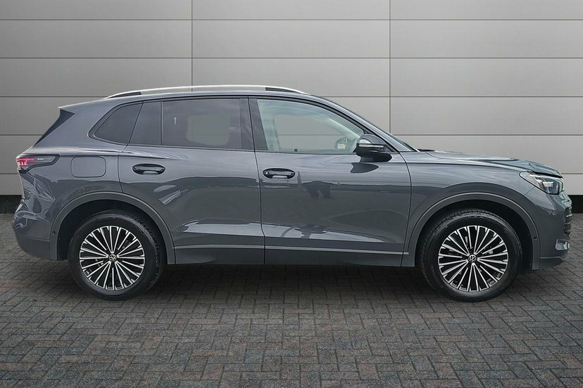 Volkswagen Tiguan 1.5 Etsi Mhev Match Suv Hybrid Dsg 150 DF75GDV Grey #4