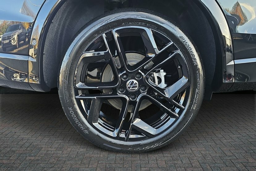Volkswagen Tiguan 1.5 Tsi Ehybrid 19.7Kwh R-line Suv Plug DK75YKT Black #5