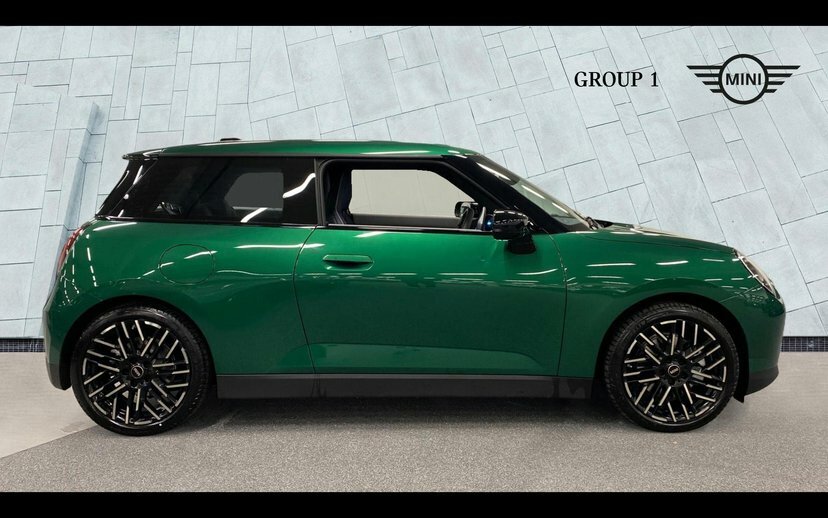 Mini Hatch Cooper E RF74FBO Green #3