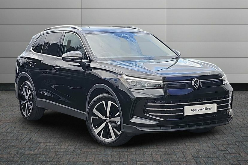 Volkswagen Tiguan 1.5 Etsi Mhev Elegance Suv Hybrid Dsg DE75RBV Black