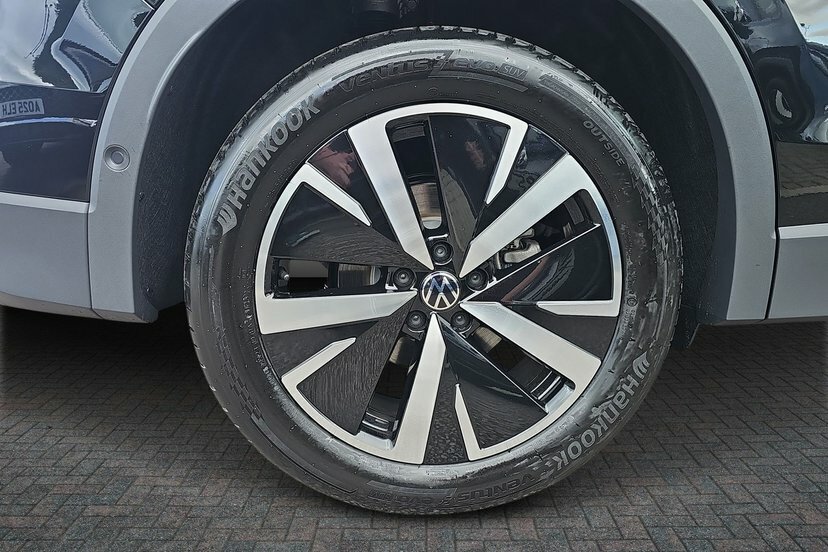 Volkswagen Tiguan 1.5 Etsi Mhev Elegance Suv Hybrid Dsg DE75RBV Black #5