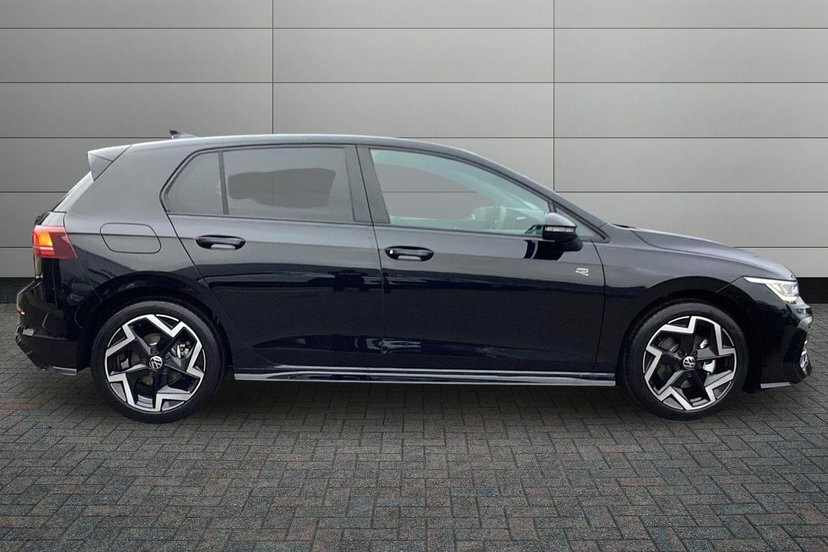 Volkswagen Golf 1.5 Etsi Mhev R-line Hatchback Hybrid D EF75OFE Black #4