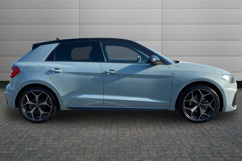 Audi A1 1.5 Tfsi 35 Black Edition Sportback S T Grey #4