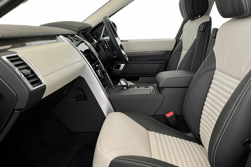 Land Rover Discovery 3.0 D350 Mhev Metropolitan Edition Suv LX75HLG Black #3