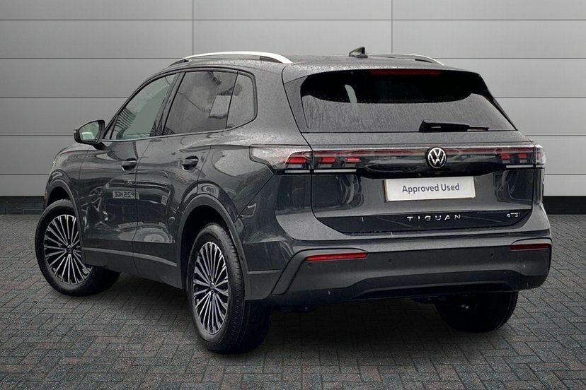 Volkswagen Tiguan 1.5 Etsi Mhev Match Suv Hybrid Dsg 130 WM75TYA Grey #3