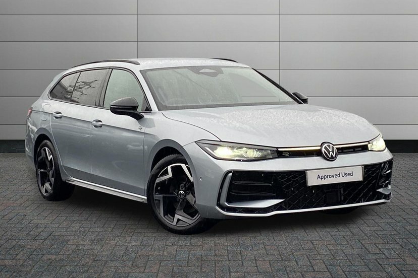 Volkswagen Passat 1.5 Etsi Mhev R-line Estate Hybrid Dsg Silver