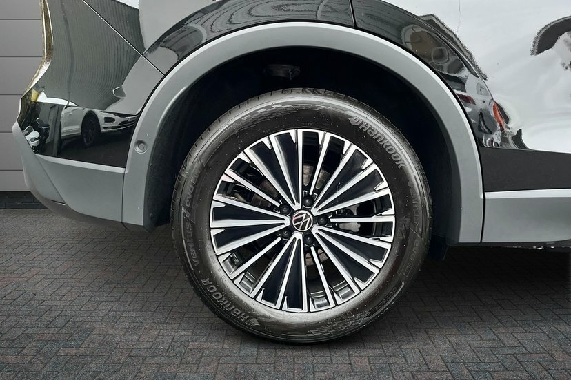 Volkswagen Tiguan 1.5 Etsi Mhev Match Suv Hybrid Dsg 150 EF75FXW Black #5
