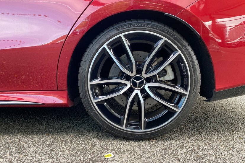 Mercedes-Benz CLA Class 2.0 Cla35 Amg Premium Coupe 7G-dct 4M Red #4