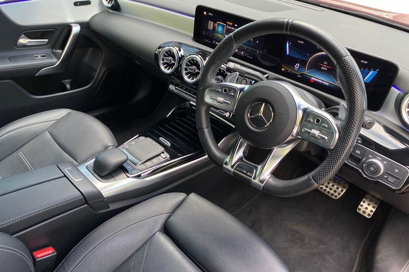 Mercedes-Benz CLA Class 2.0 Cla35 Amg Premium Coupe 7G-dct 4M Red #5