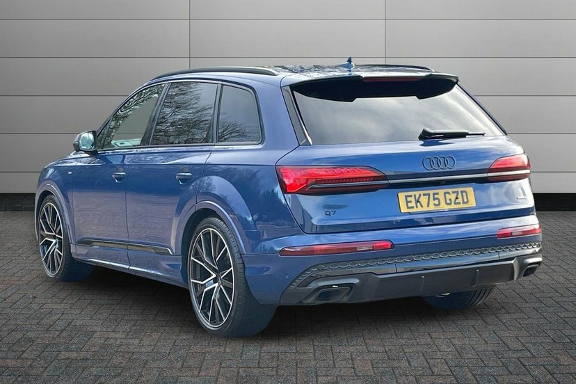 Audi Q7 3.0 Tdi V6 Black Edition Suv Tiptronic Blue #3