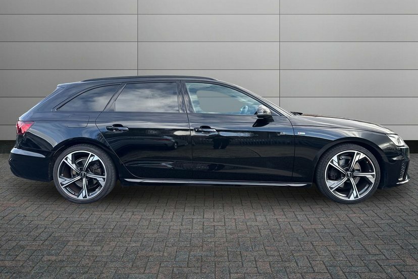 Audi A4 Avant 2.0 Tfsi 35 Black Edition Estate S Tron KE23UCH Black #4