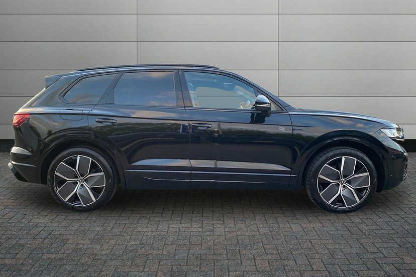 Volkswagen Touareg 3.0 Tdi V6 Black Edition Suv Tiptronic AU75NUH Black #4