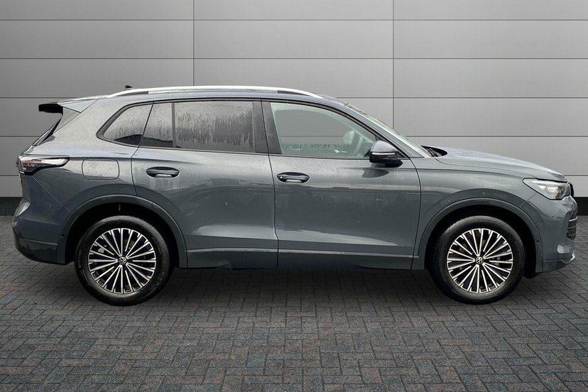 Volkswagen Tiguan 1.5 Etsi Mhev Match Suv Hybrid Dsg 150 MJ75FBK Grey #4