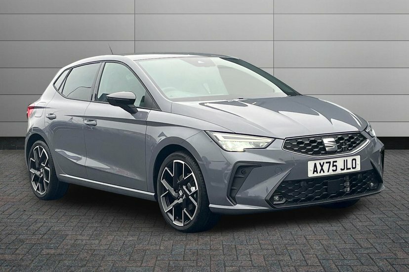 Seat Ibiza 1.0 Tsi Fr First Edition Hatchback Manu Black
