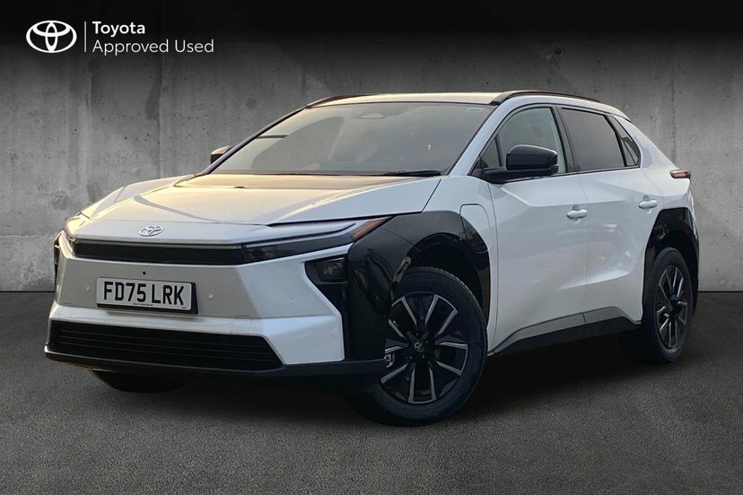 Toyota bZ4X 73.1Kwh Design Suv 224 Ps FD75LRK White #3