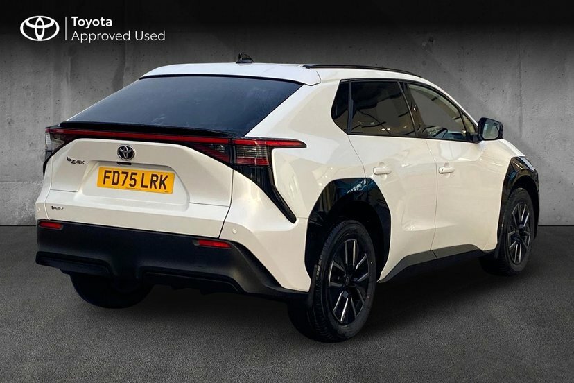 Toyota bZ4X 73.1Kwh Design Suv 224 Ps FD75LRK White #2