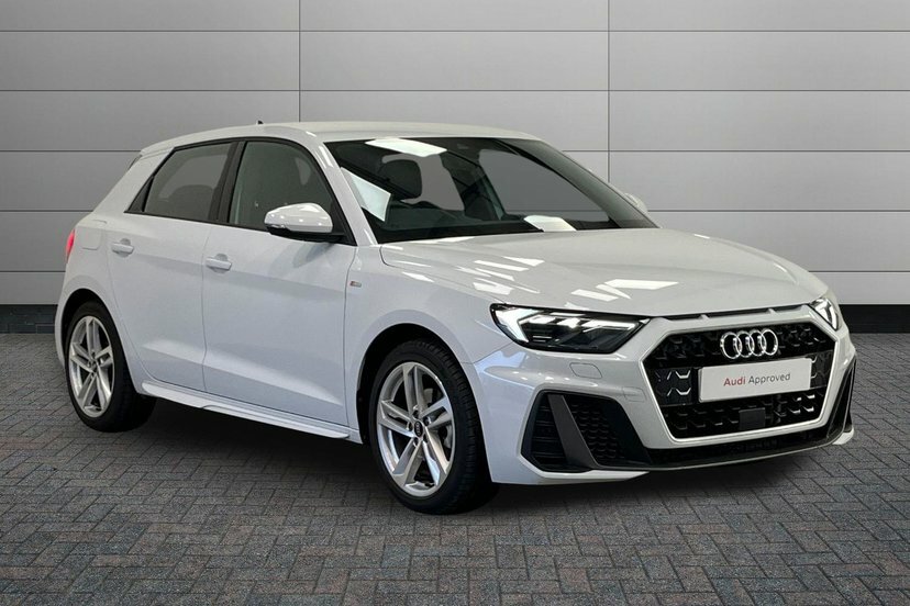 Audi A1 1.5 Tfsi 35 S Line Sportback S Tronic White