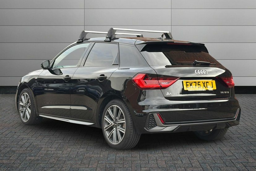 Audi A1 1.0 Tfsi 30 S Line Sportback S Tronic EK75XCJ Black #5