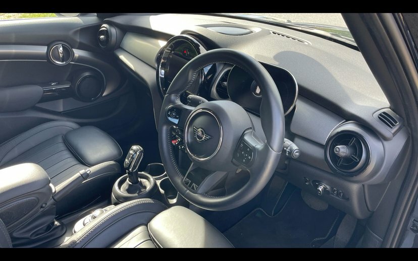 Mini Hatch 5-Door Hatch Cooper Exclusive HX73OCY Black #6
