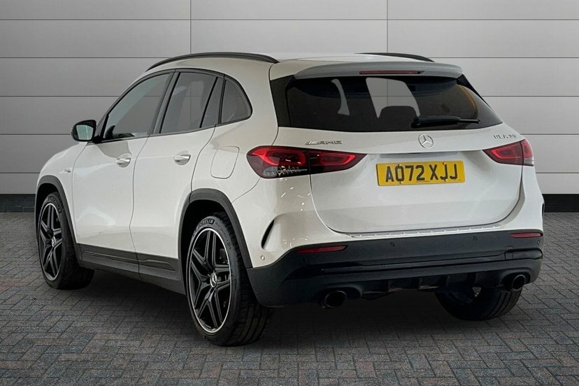 Mercedes-Benz GLA Class 2.0 Gla35 Amg Premium Suv 8G-dct 4Mat White #2