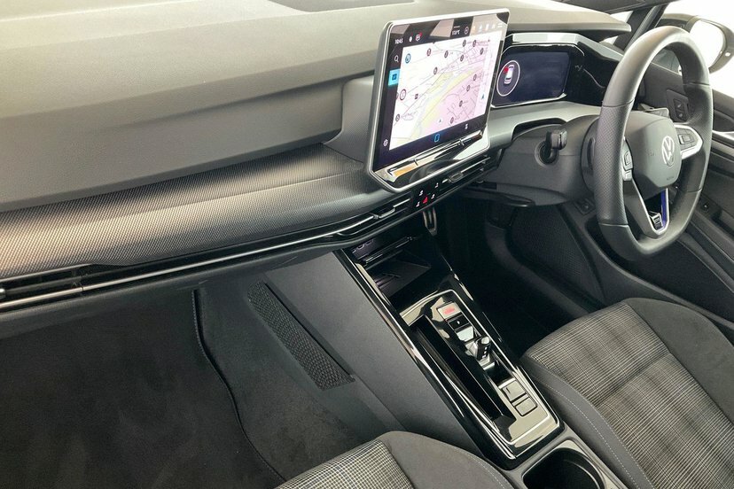 Volkswagen e-Golf 1.5 Tsi Ehybrid 19.7Kwh Gte Hatchback P AU26NTG Silver #2