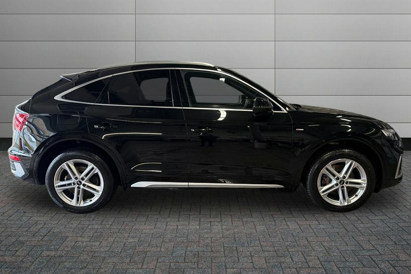 Audi Q5 2.0 Tdi 40 S Line Sportback S Tronic Qu EK23YKL Black #4